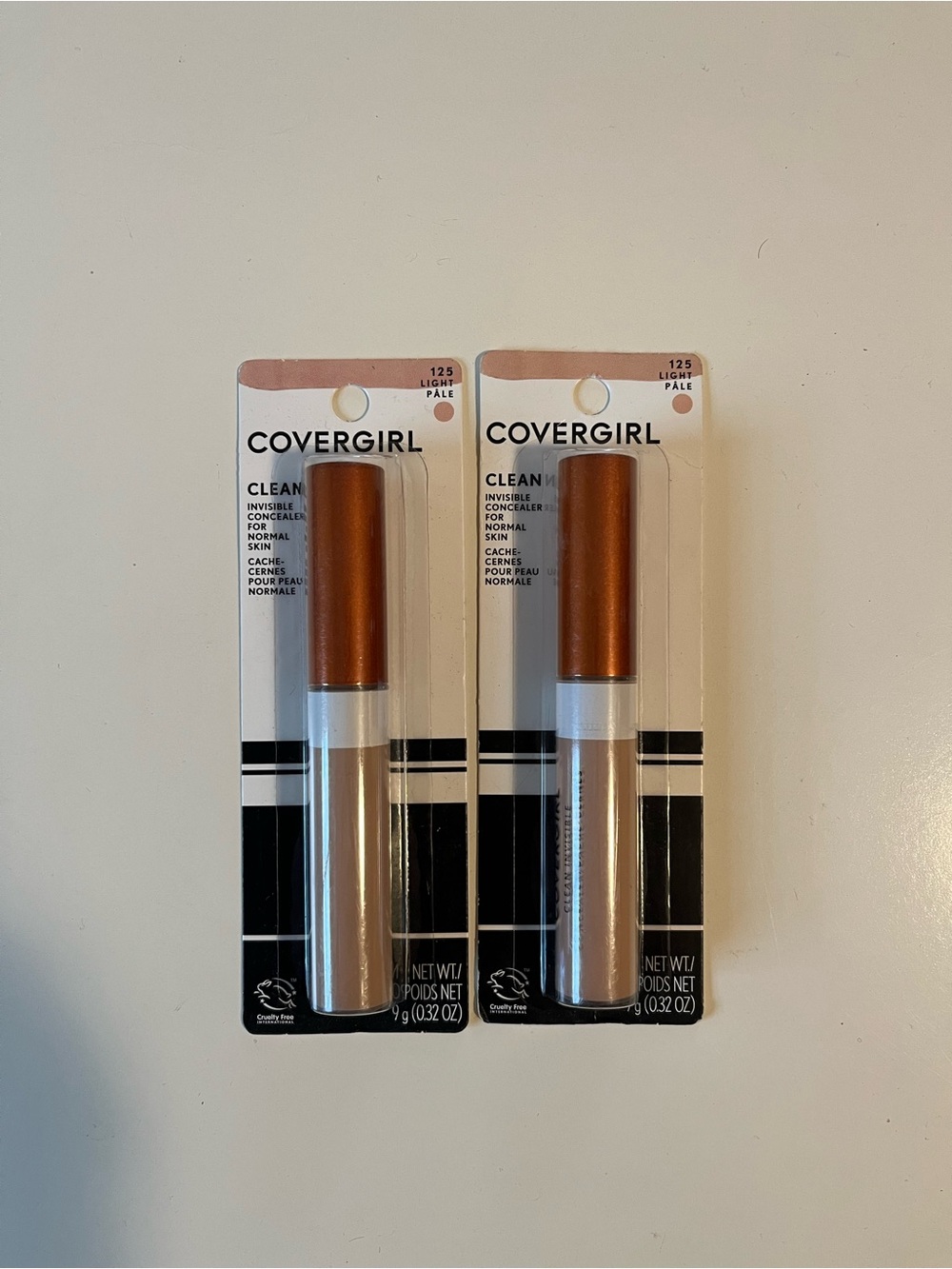 2 Covergirl Clean Invisible Concealer For Normal Skin 125 Light Pale Original